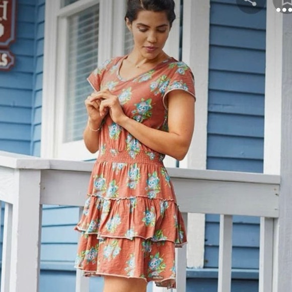 Matilda Jane Dresses & Skirts - Matilda Jane Looks to Frill xs orange floral Women dress mini ruffled v neck